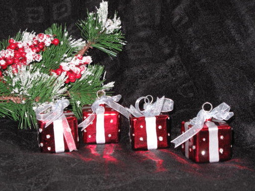 Gift Box Place card Holders (Set of 4)