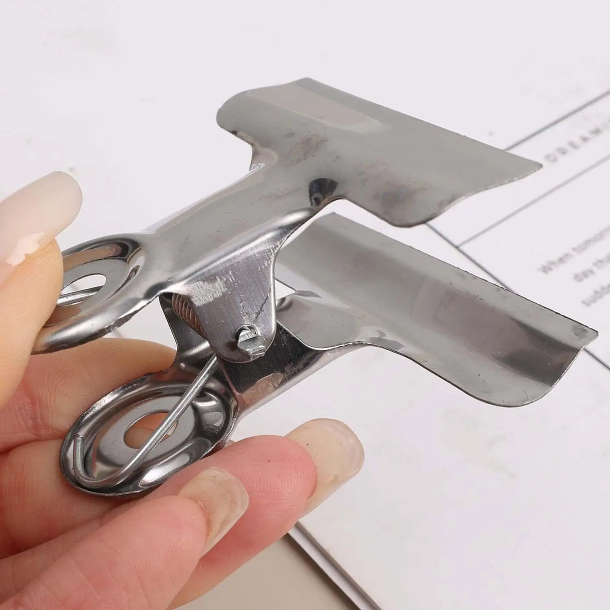 Stainless Steel Metal Binders Multifunctional Paper Clips Clamp for Food Bag Pictures Photos Home Kitchen Office School Supplies